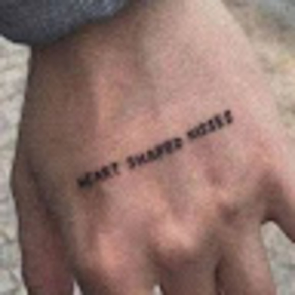 Meet your Posher, Jade - Picture 1 of 1